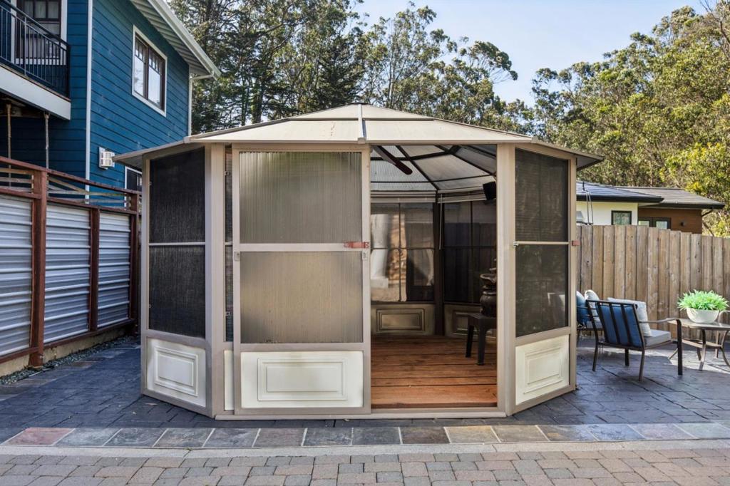 main property photo 129