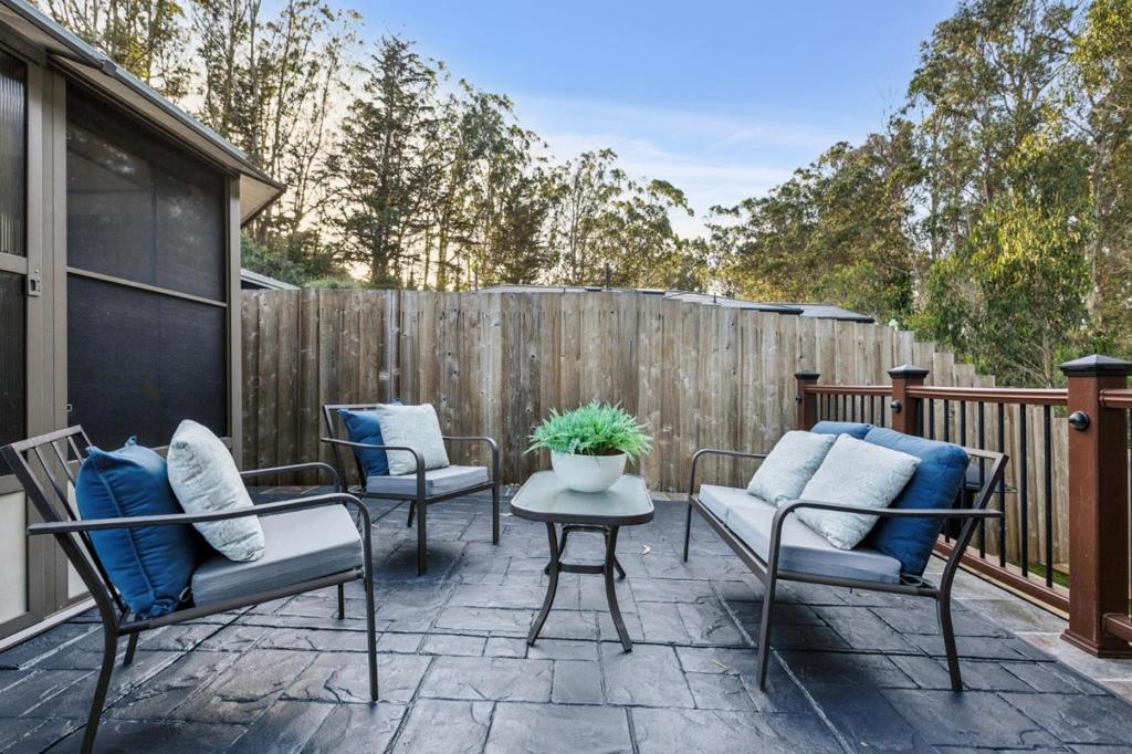 main property photo 134