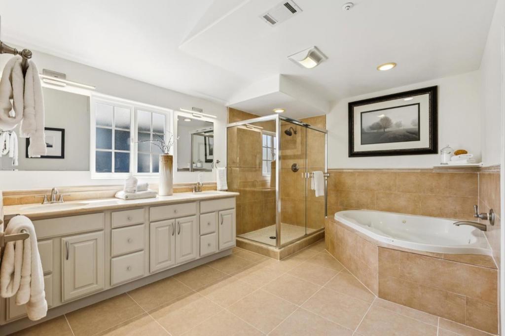 main property photo 61