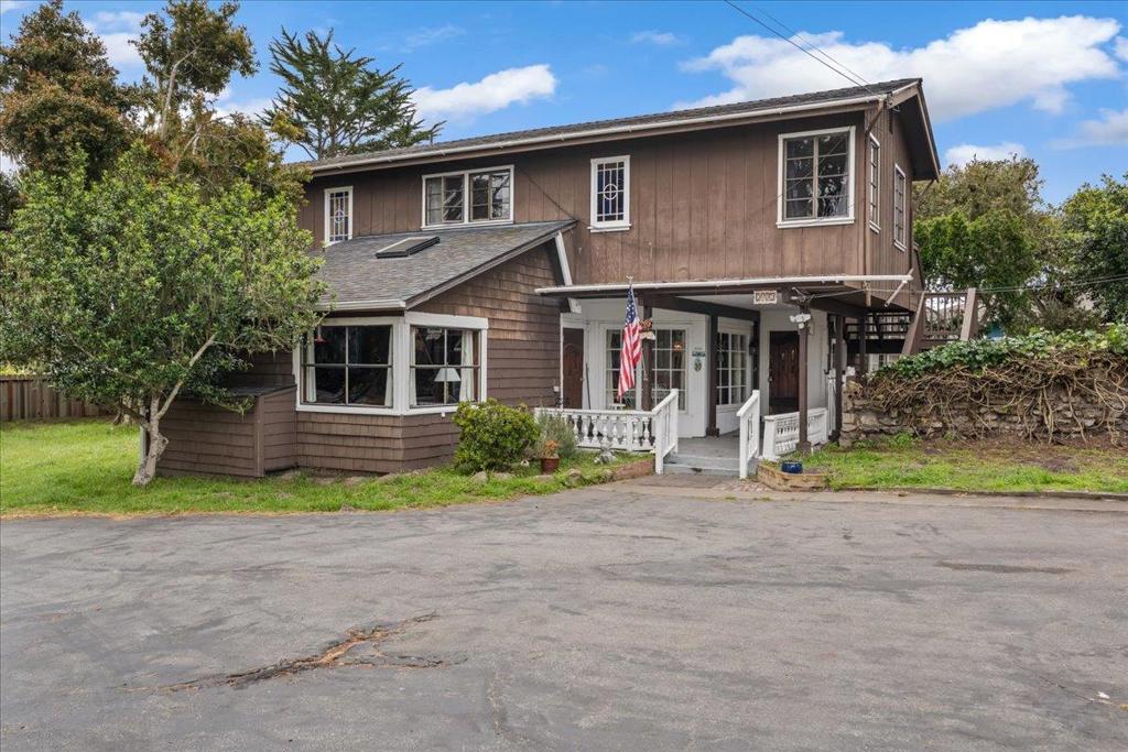main property photo 8