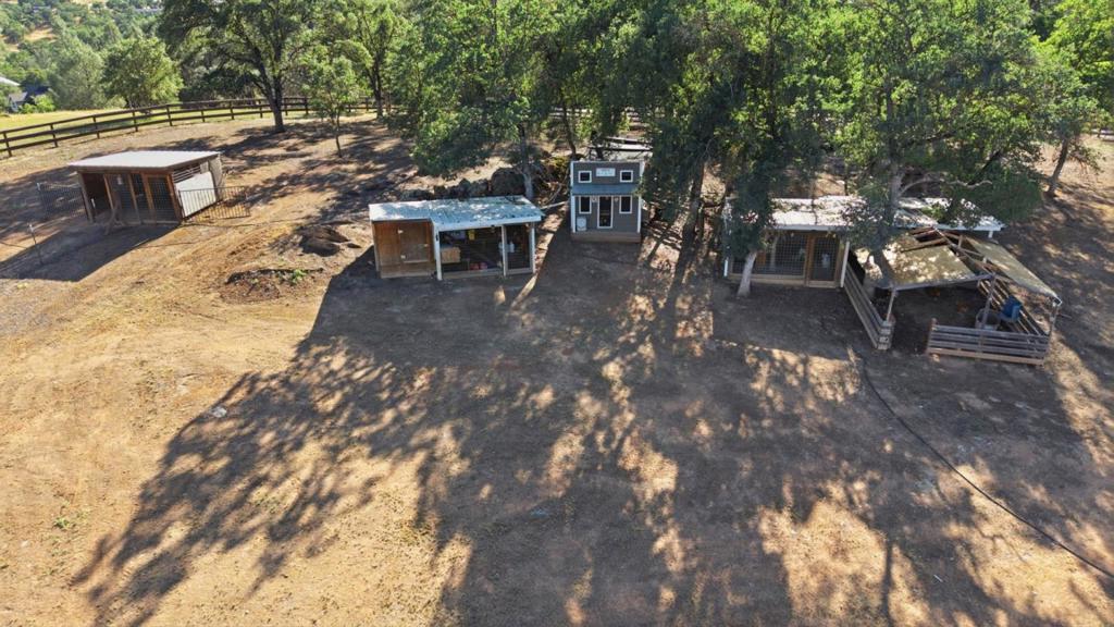 main property photo 49