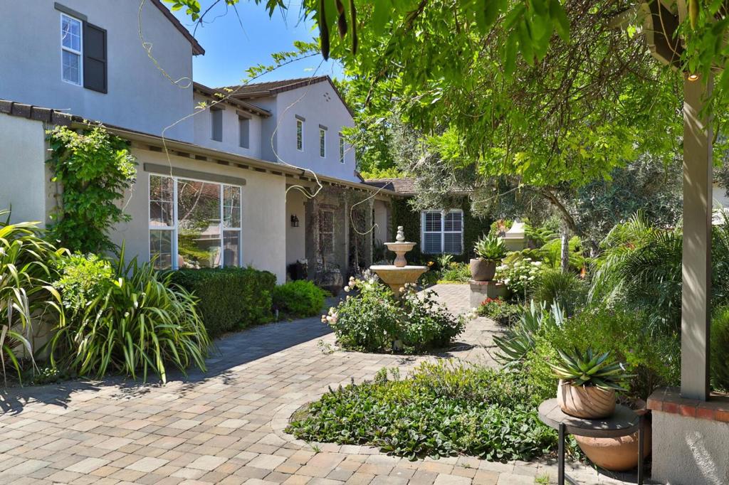 main property photo 49