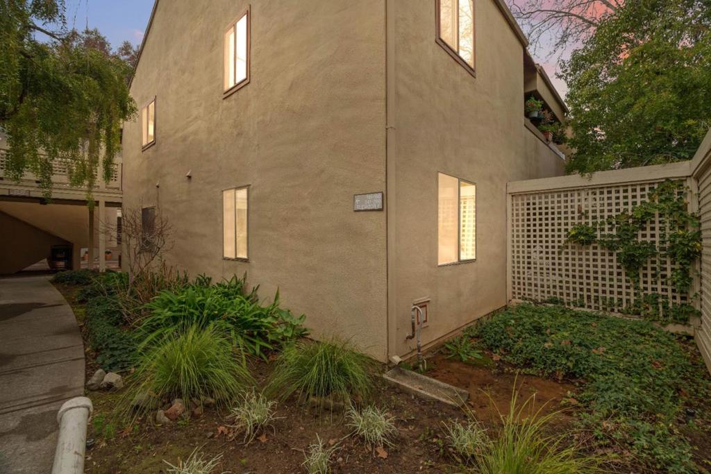 main property photo 66