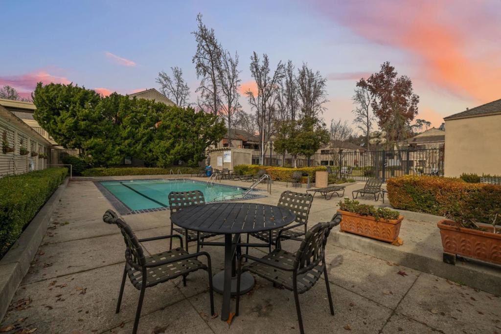 main property photo 74