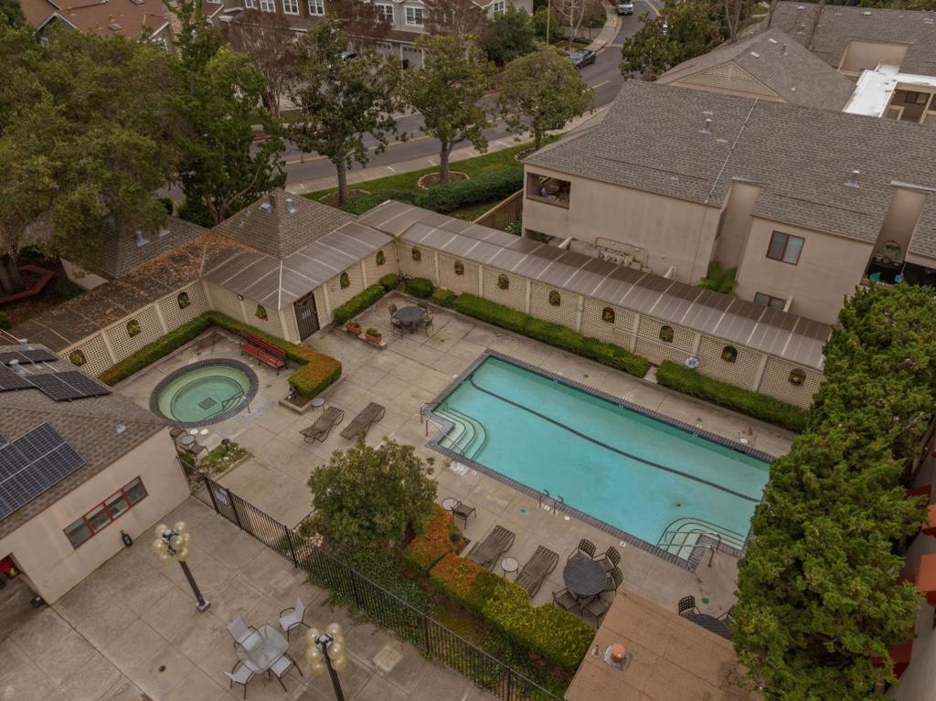 main property photo 82