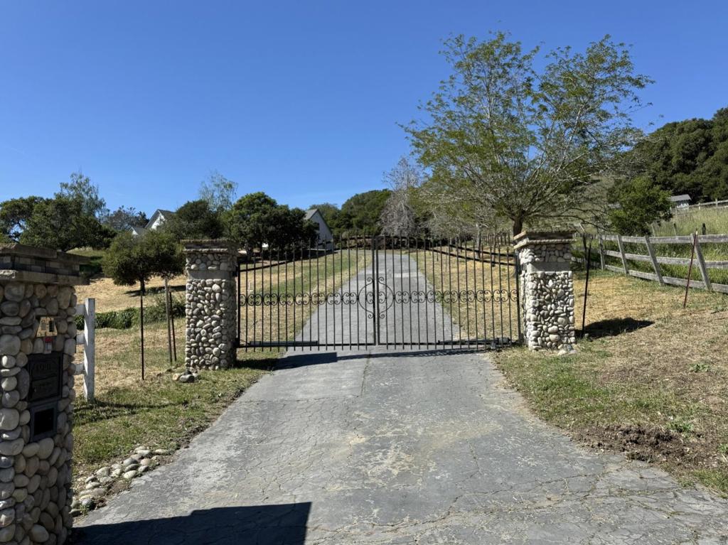 main property photo 51