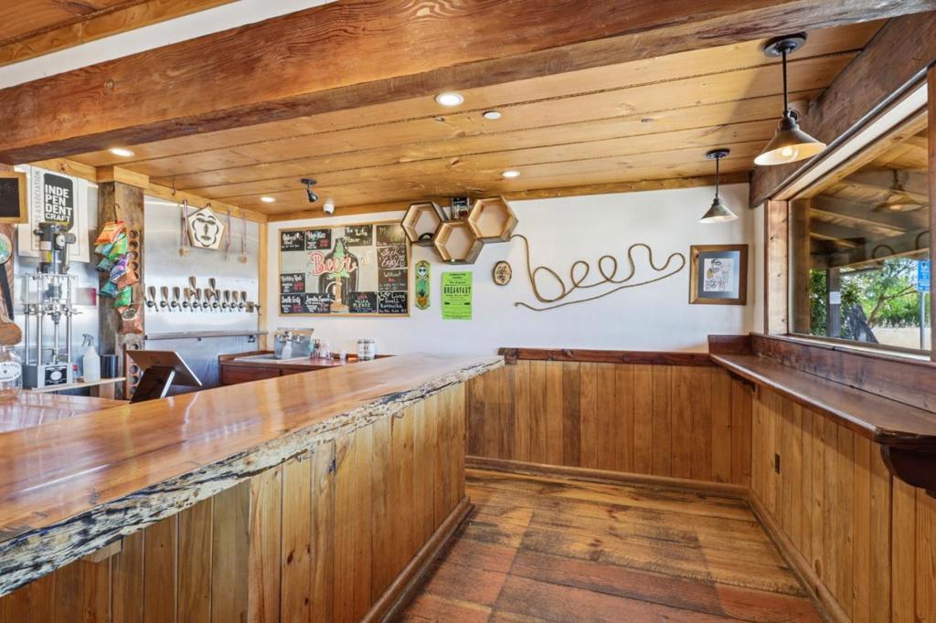 main property photo 60