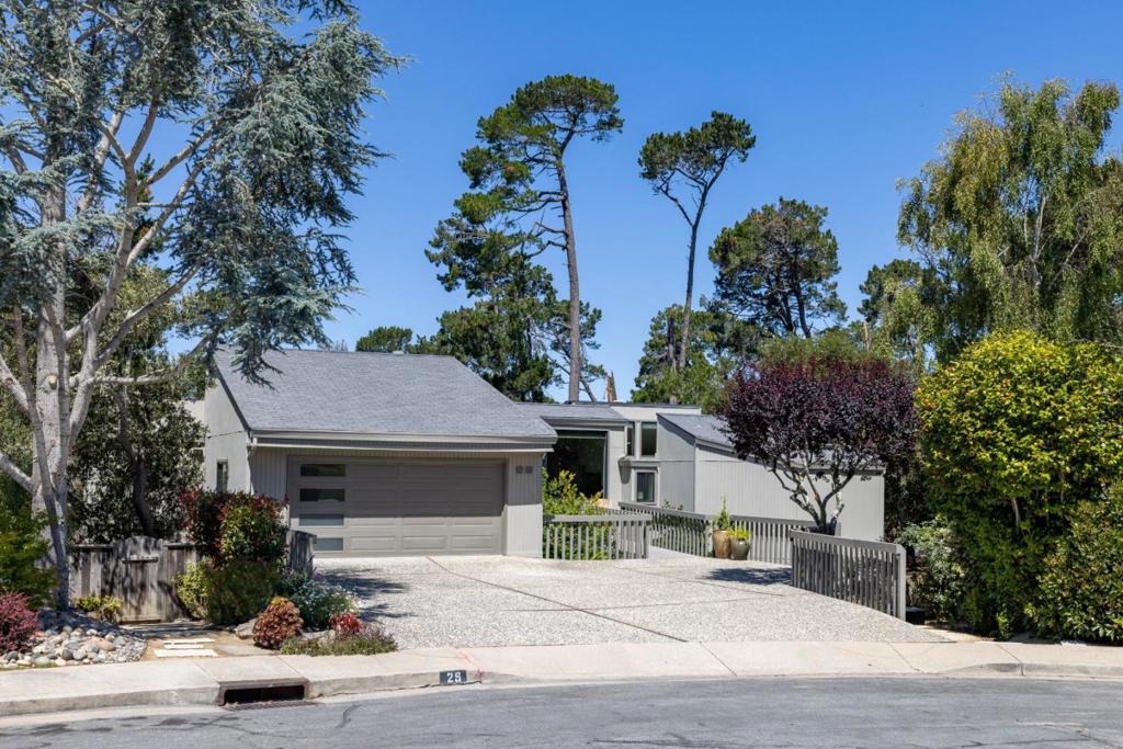 main property photo 78