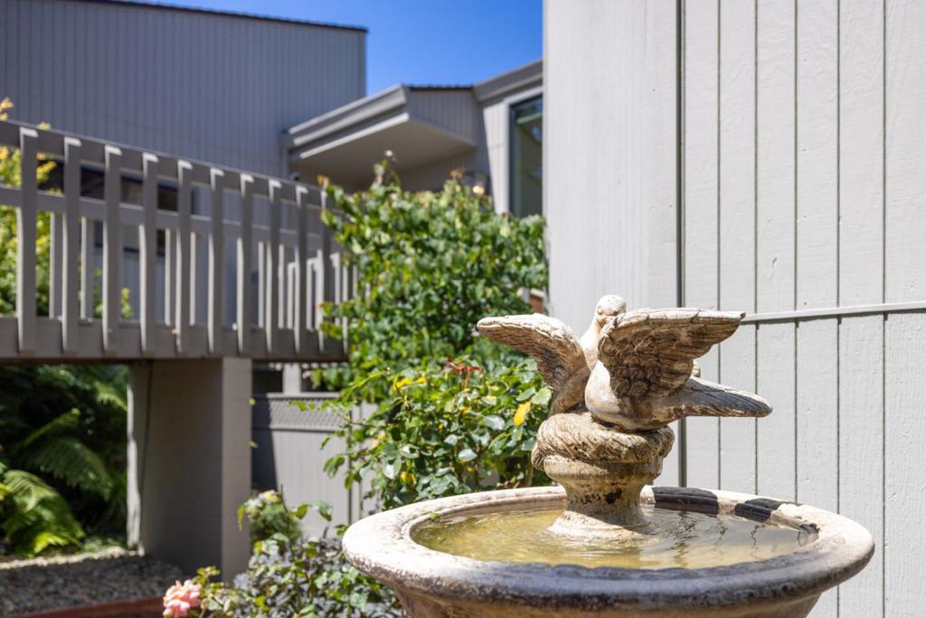 main property photo 79