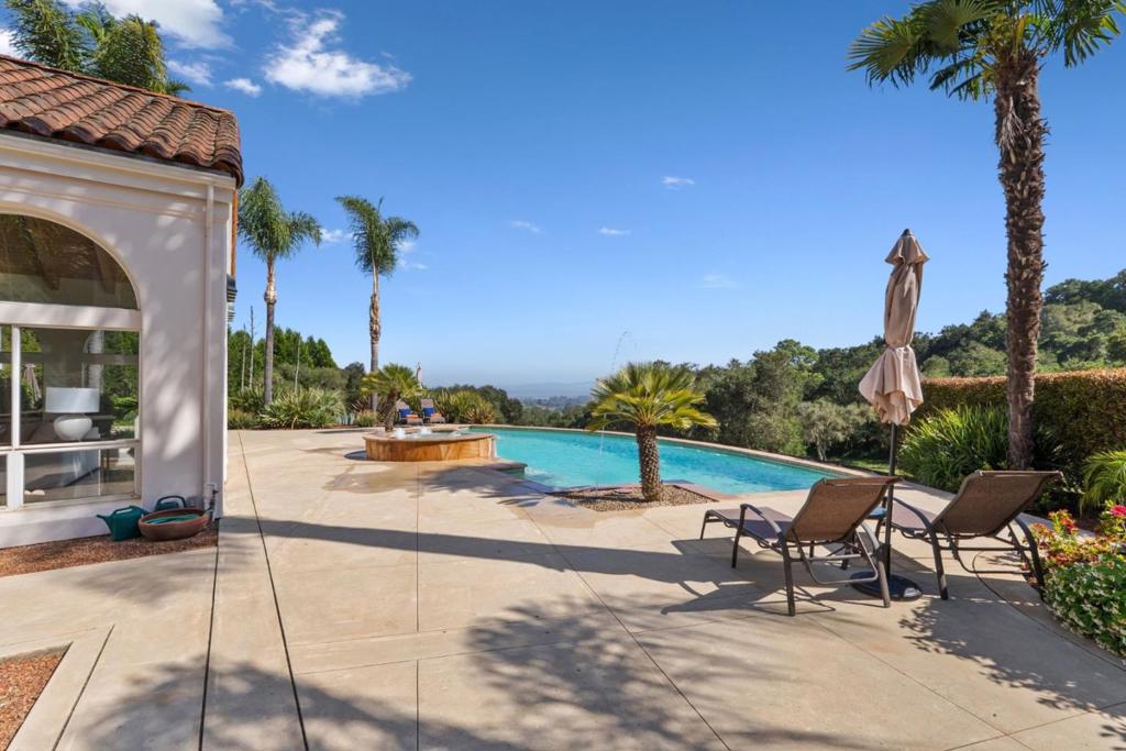 main property photo 81