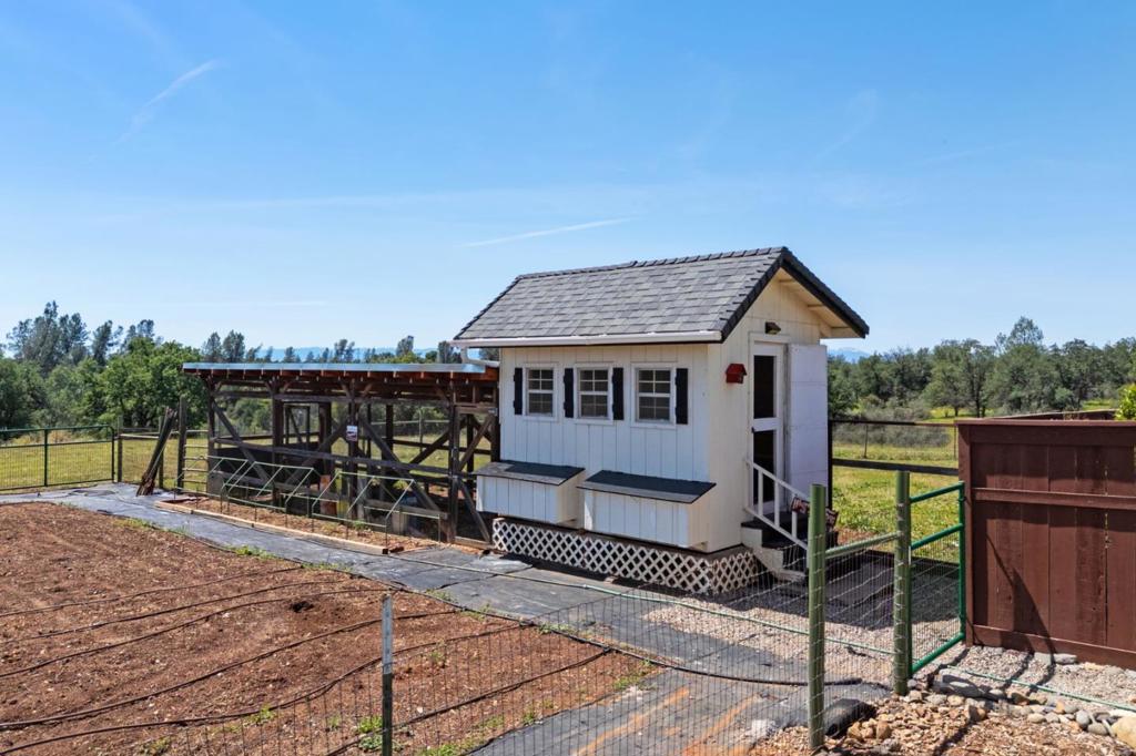 main property photo 69