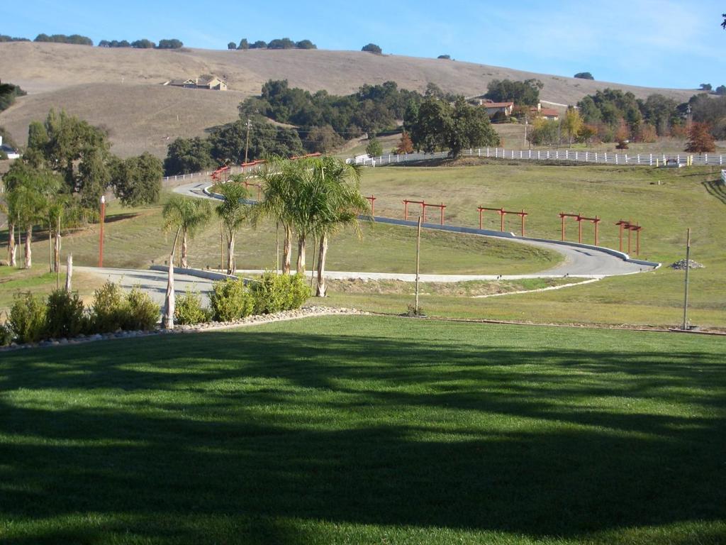 main property photo 4