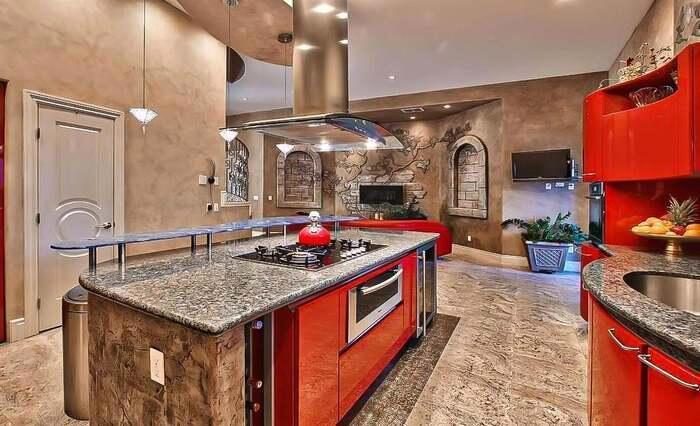 main property photo 19