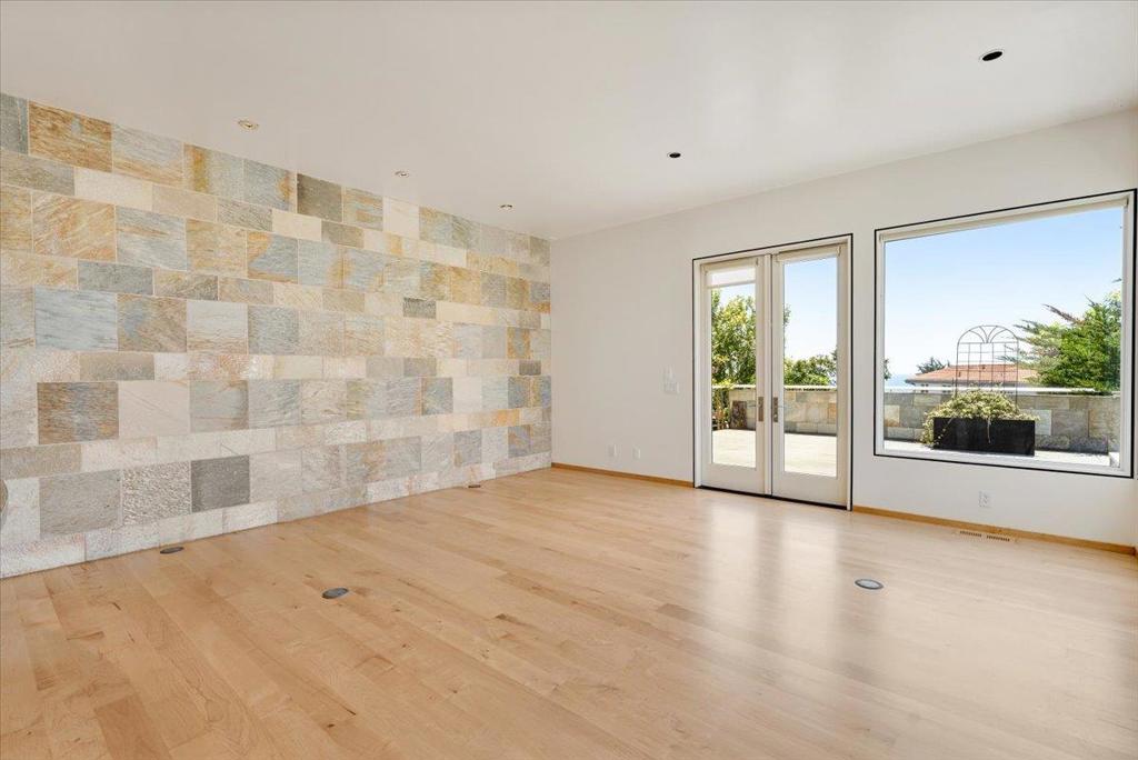 main property photo 94