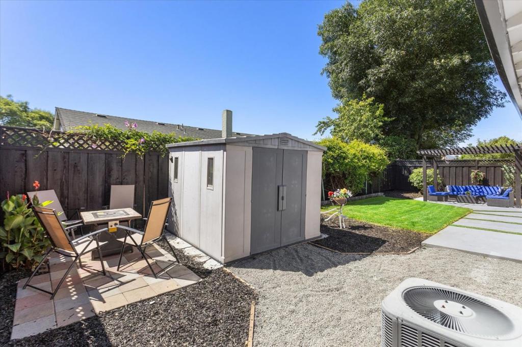 main property photo 48