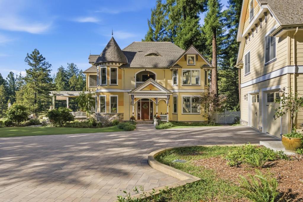 main property photo 3