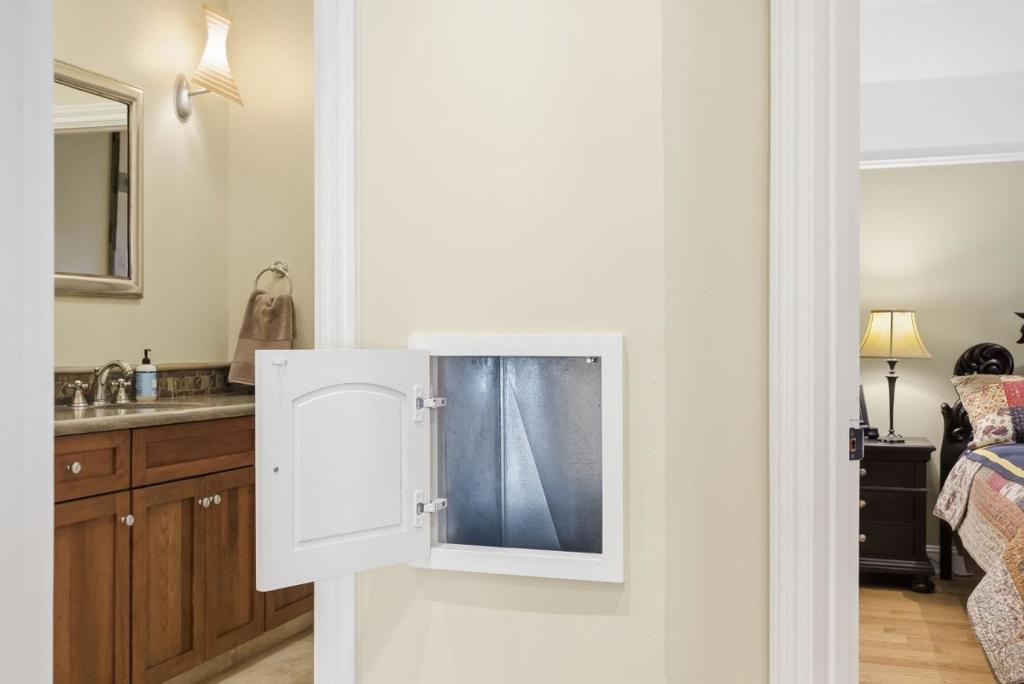 main property photo 76