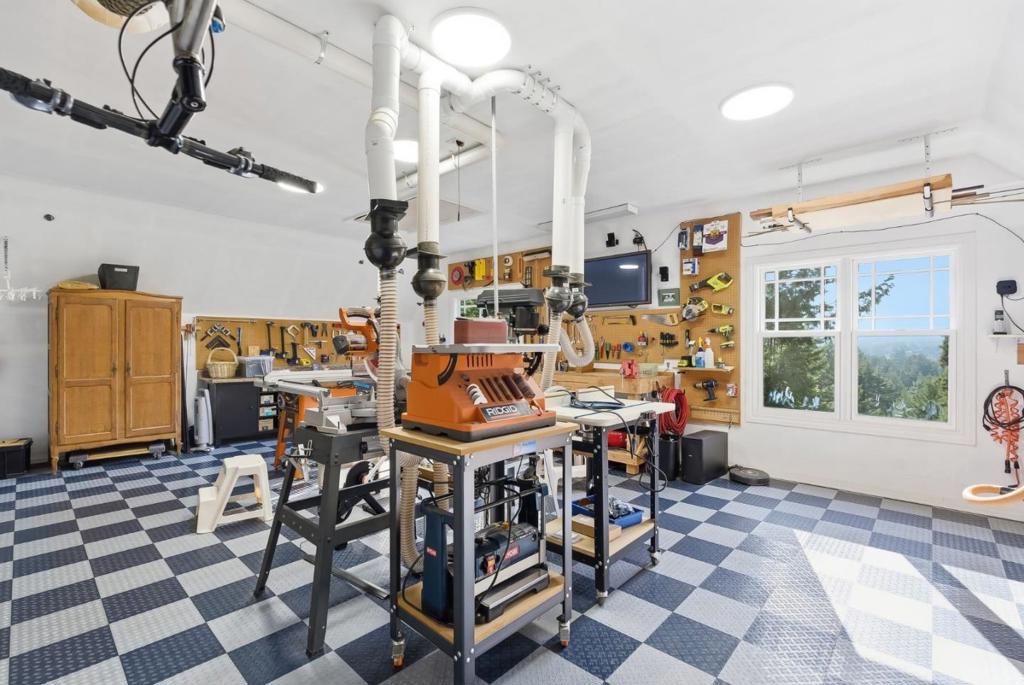 main property photo 93