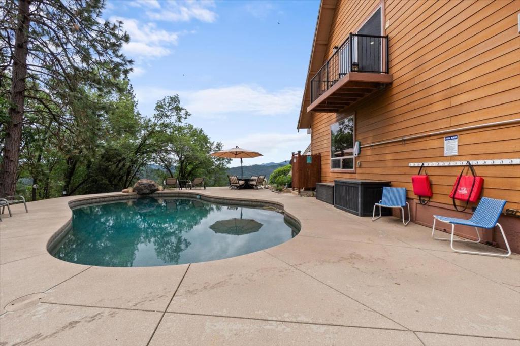 main property photo 66