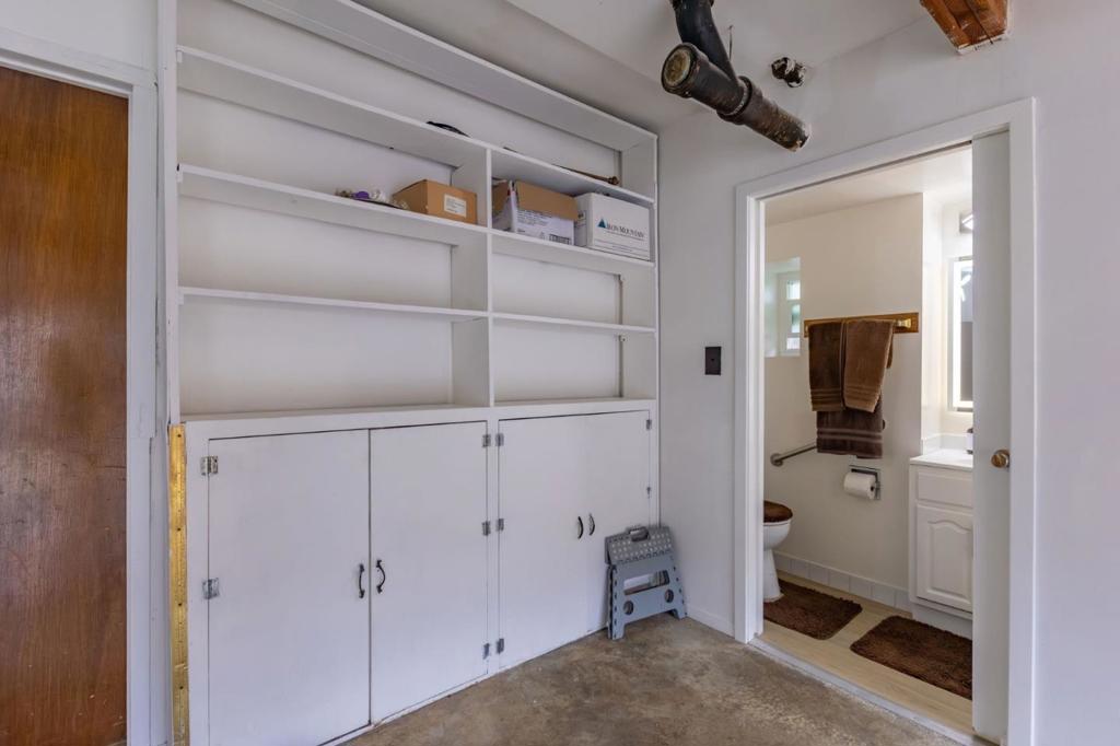 main property photo 68