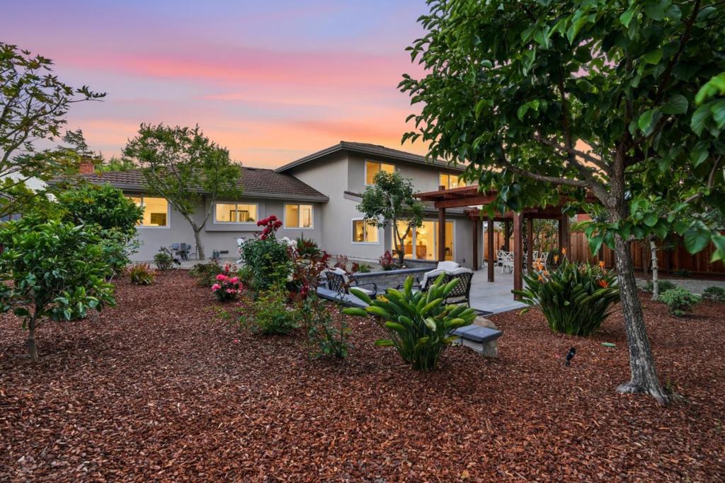 main property photo 66