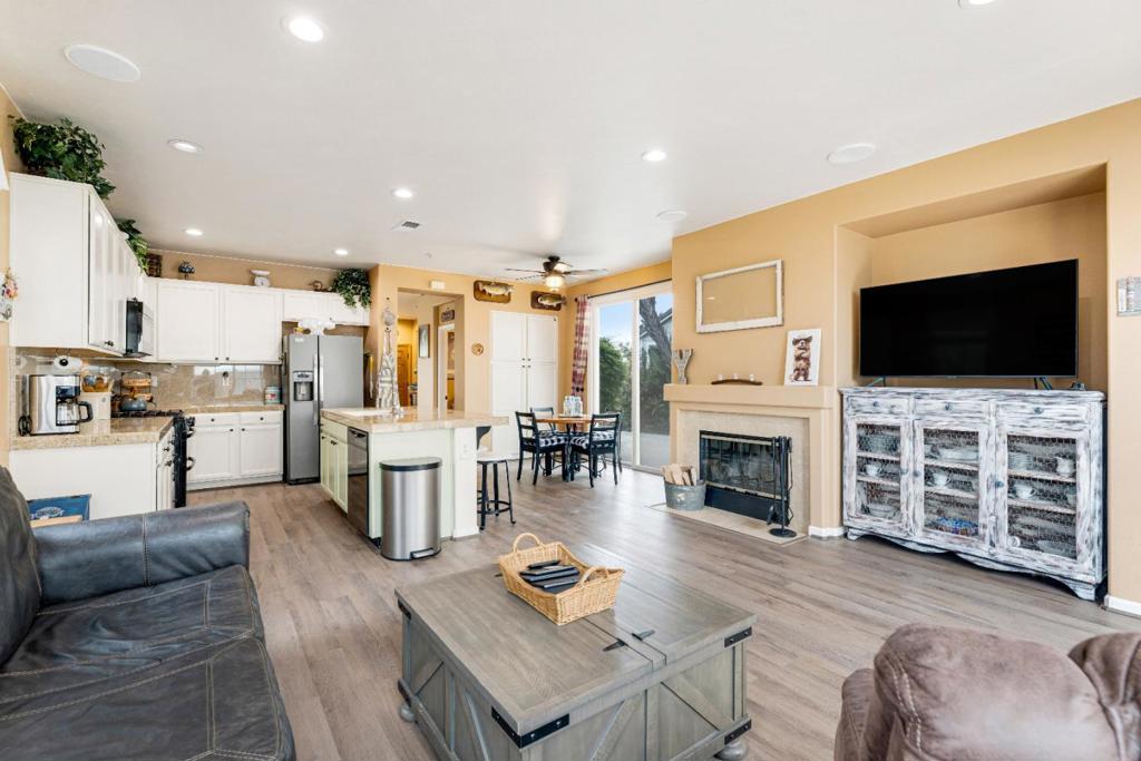 main property photo 9