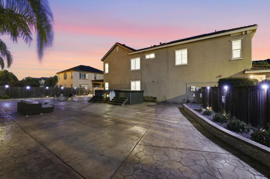 main property photo 61