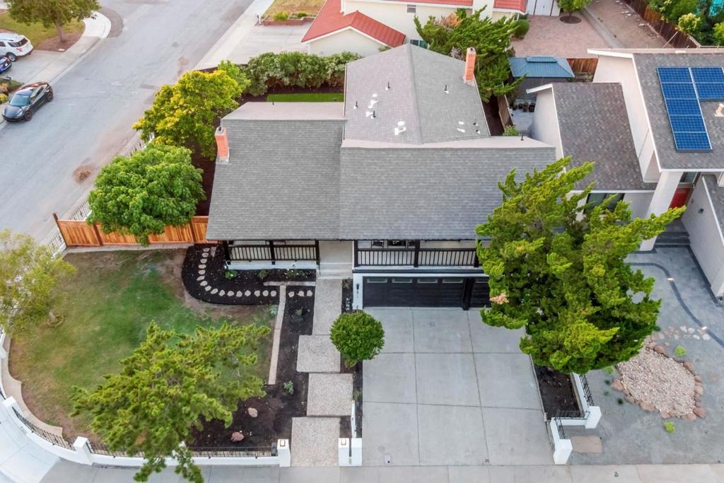 main property photo 70