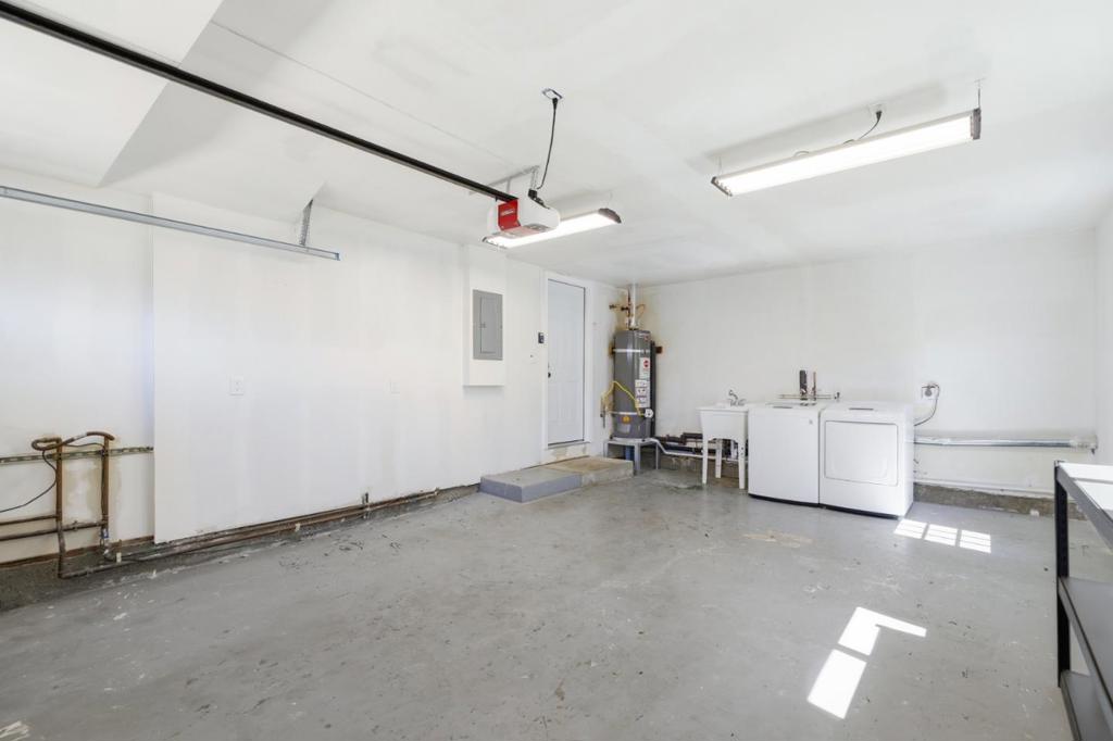 main property photo 59