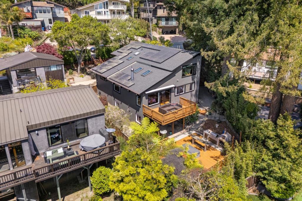main property photo 64