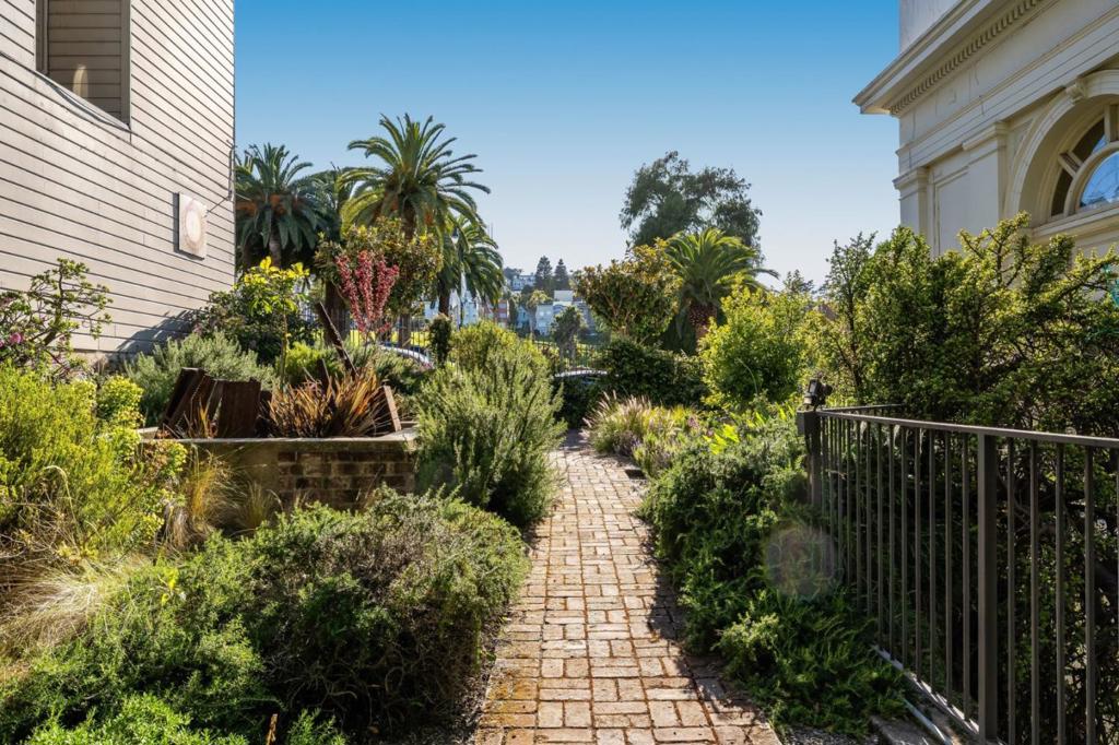 main property photo 112