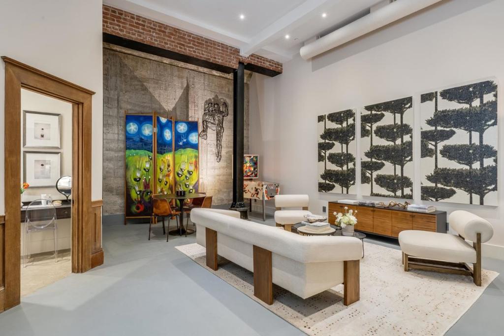 main property photo 75