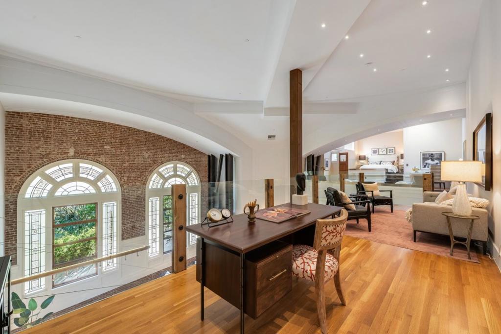 main property photo 83