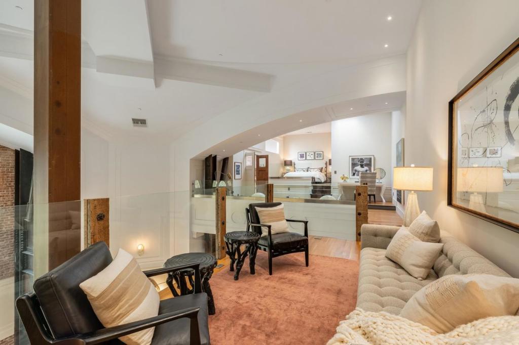 main property photo 87