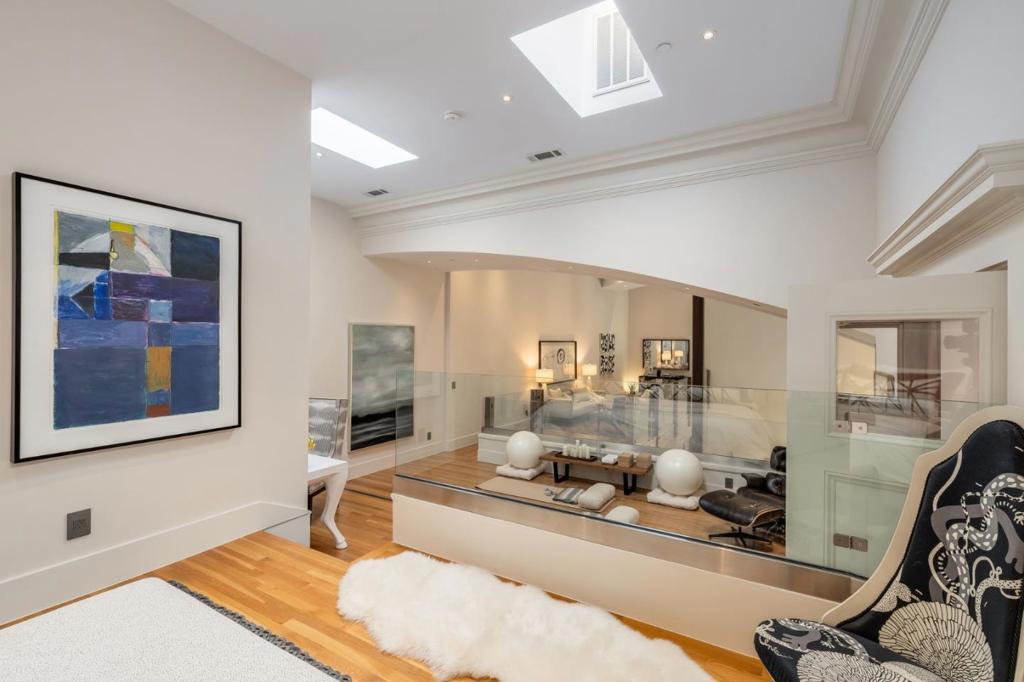 main property photo 98