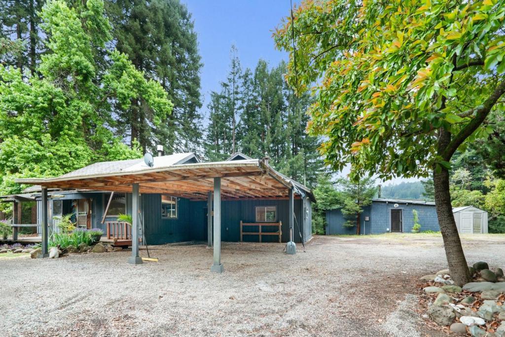 main property photo 4