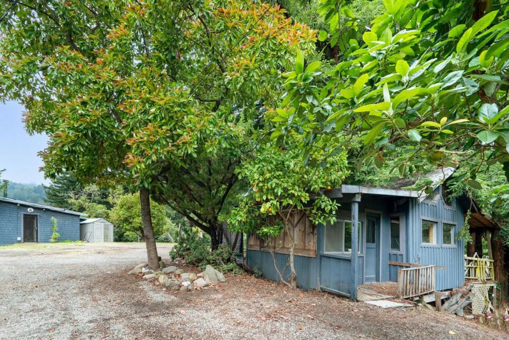 main property photo 67
