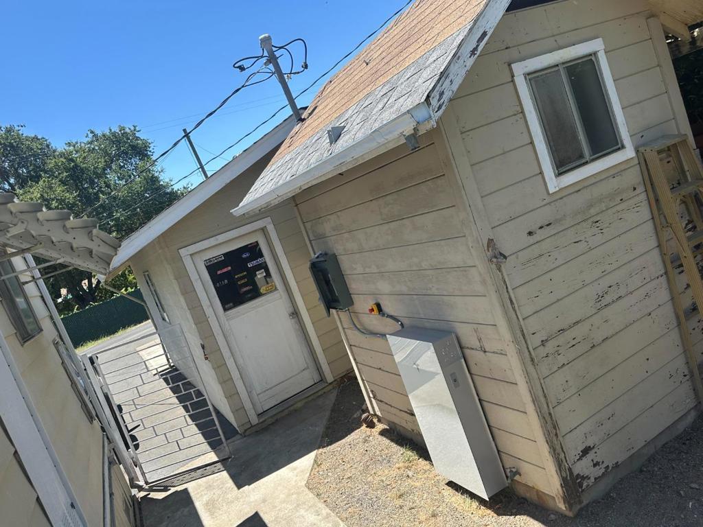 main property photo 21