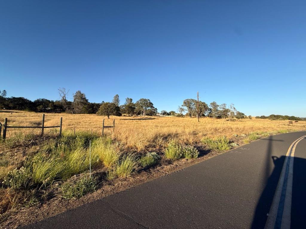 main property photo 40