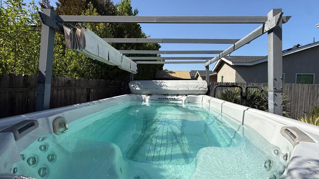 main property photo 47