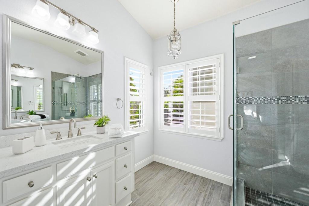 main property photo 70