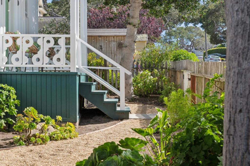 main property photo 64