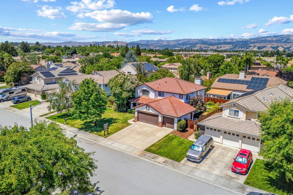 main property photo 63