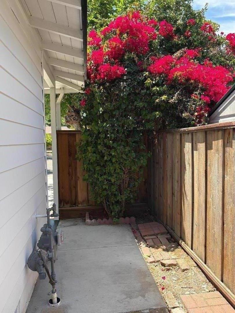 main property photo 66