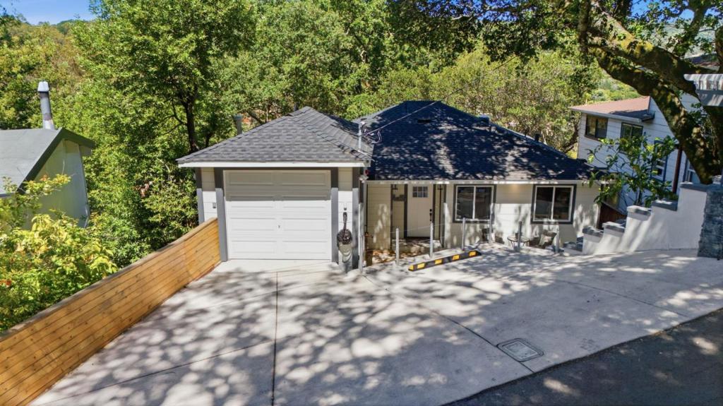 main property photo 79