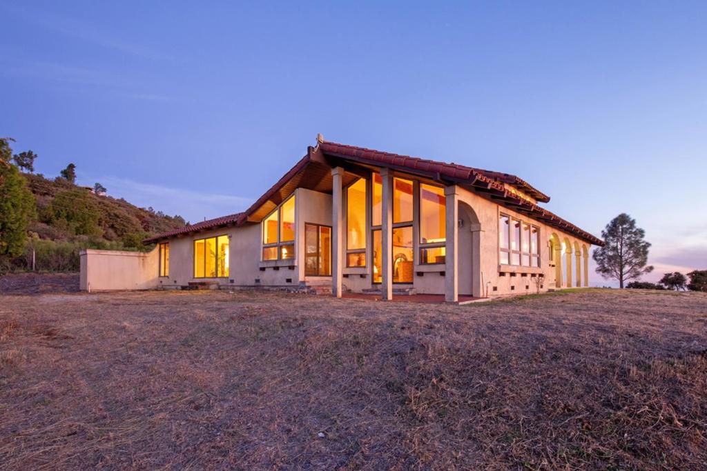 main property photo 41