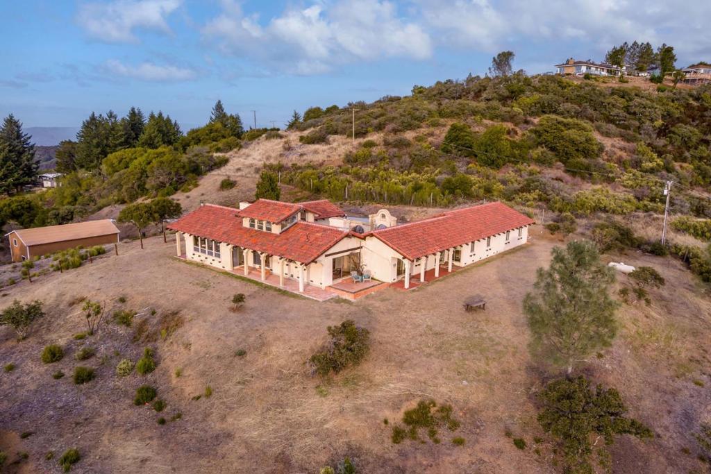 main property photo 50