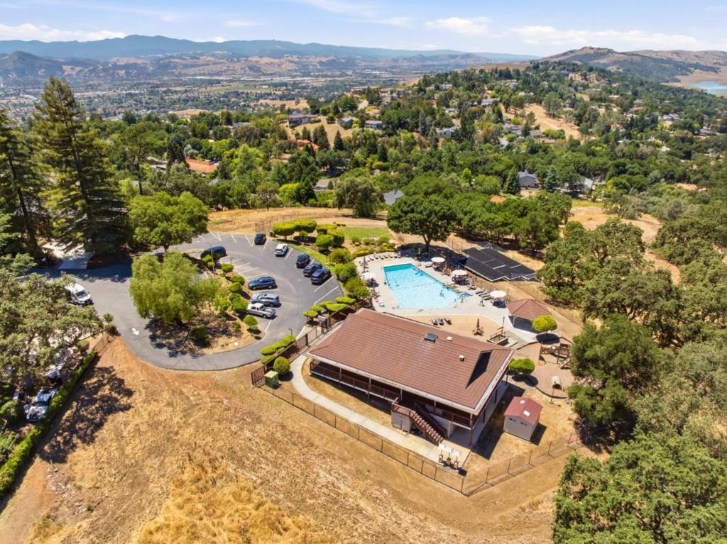 main property photo 53