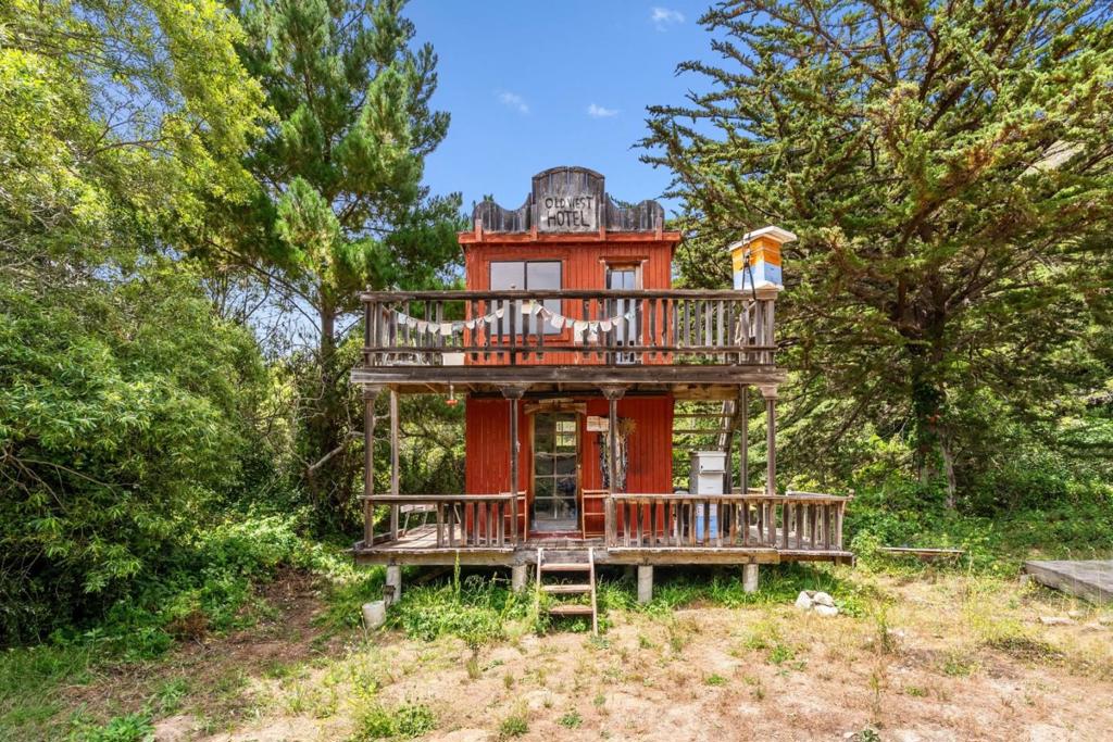 main property photo 5