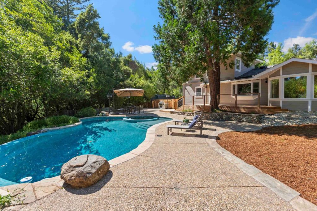 main property photo 59